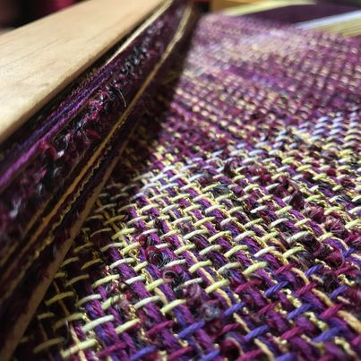 Interactive Beginner Weaving Experience
